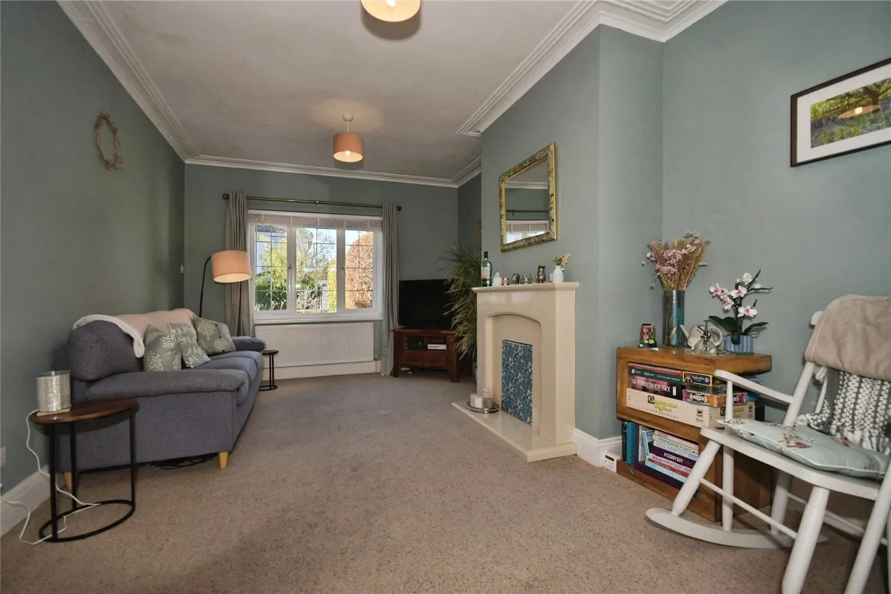 Backmoor Crescent, Sheffield, S8, photo 7