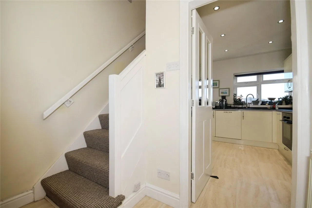 Backmoor Crescent, Sheffield, S8, photo 6