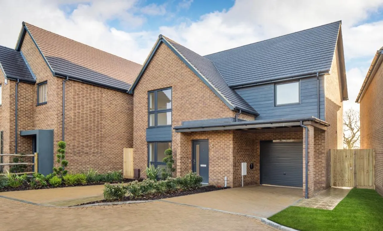 4 bed property for sale, North Mundham, Chichester, PO20