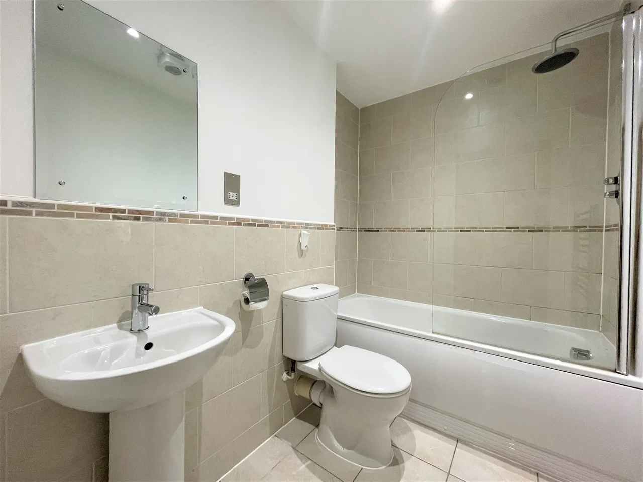South Quay, Kings Road, Swansea, West Glamorgan, SA1 8AJ, photo 14