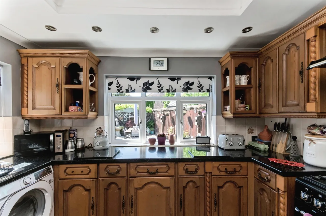 Thorne Crescent, Bexhill-On-Sea, TN39, photo 9