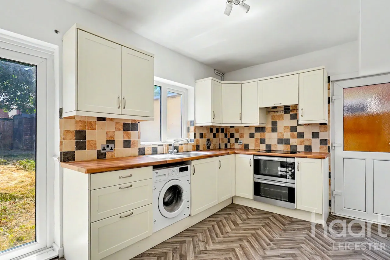 Kingston Avenue, Wigston, LE18, photo 6