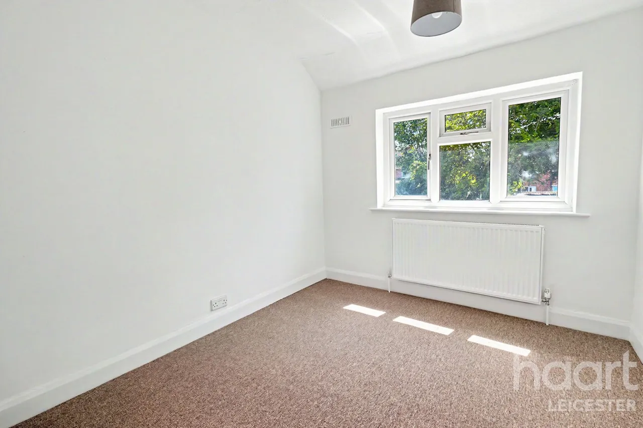Kingston Avenue, Wigston, LE18, photo 9