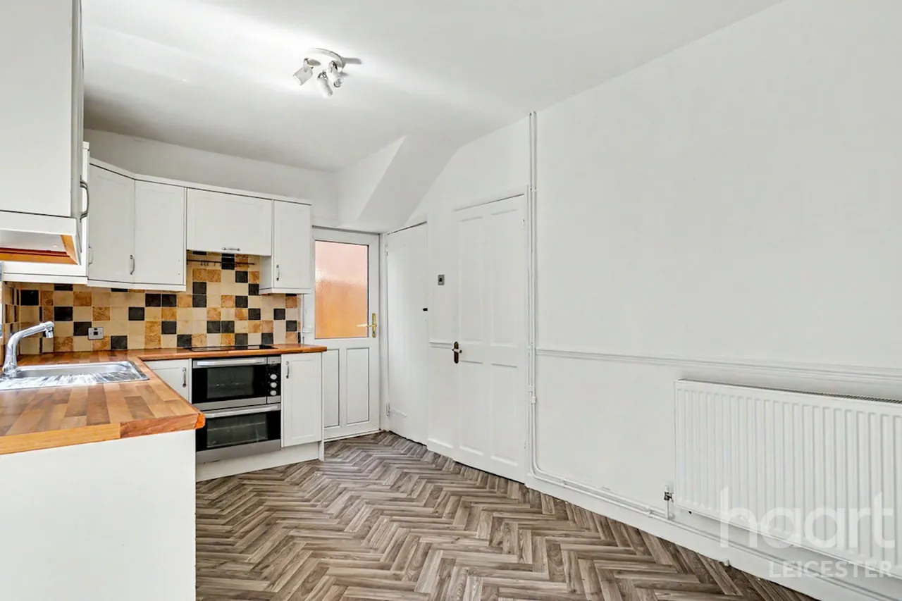 Kingston Avenue, Wigston, LE18, photo 5