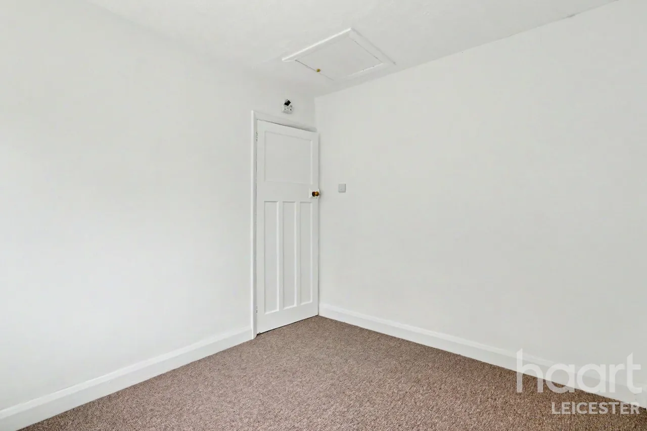 Kingston Avenue, Wigston, LE18, photo 10