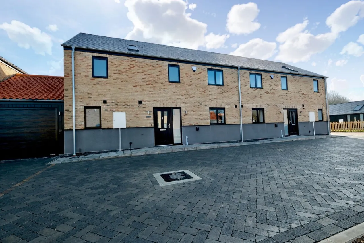 3 bed house for sale, Manor Farm, Wennington, PE28