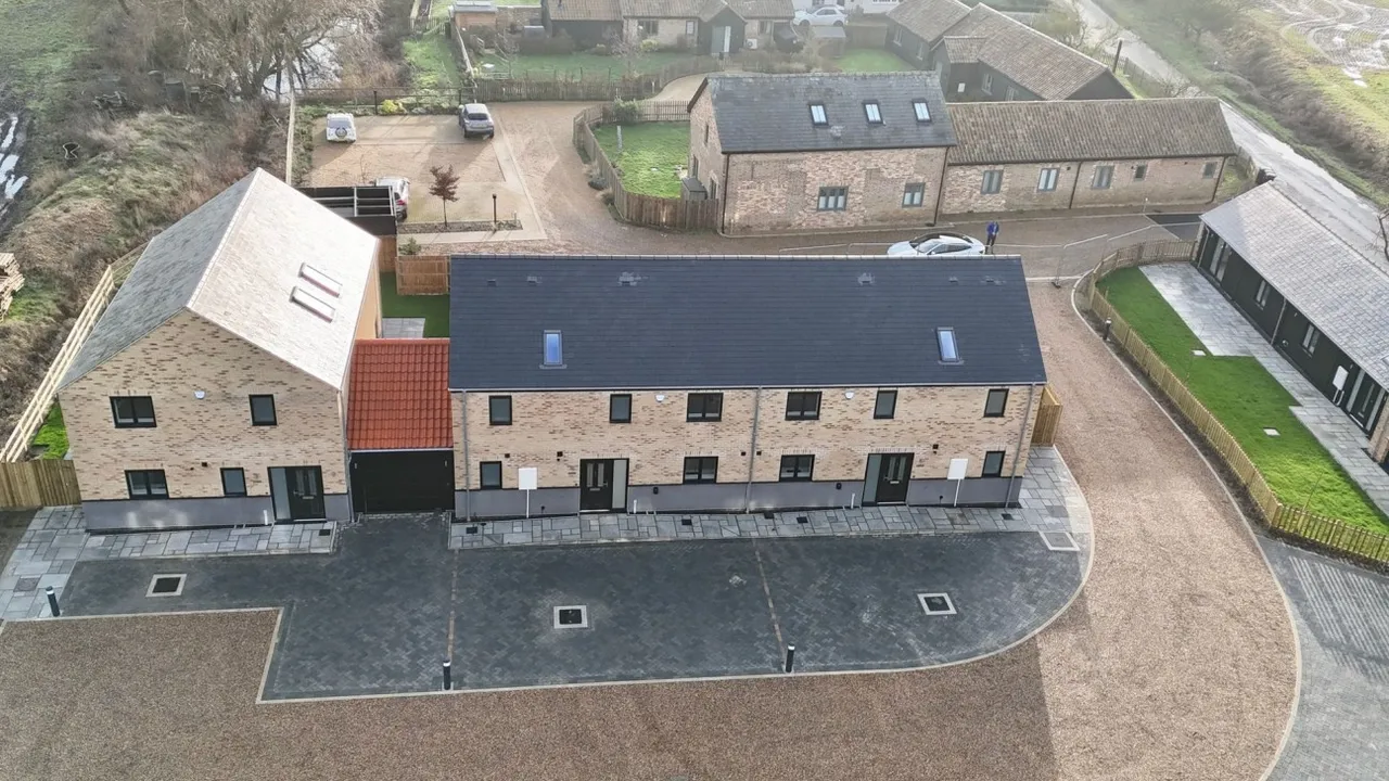 Manor Farm, Wennington, PE28, photo 17