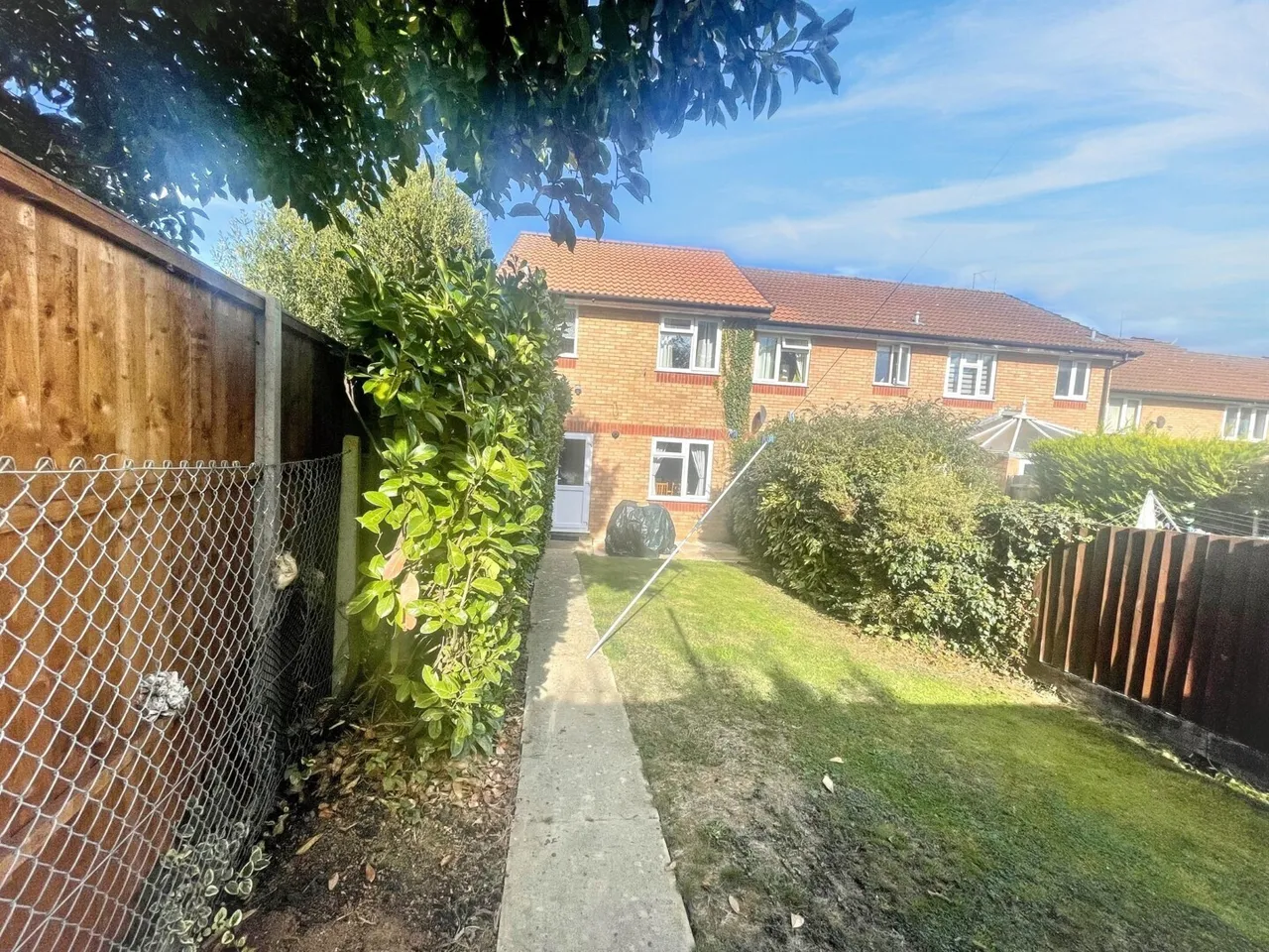 Frensham Close, Banbury, OX16, photo 4