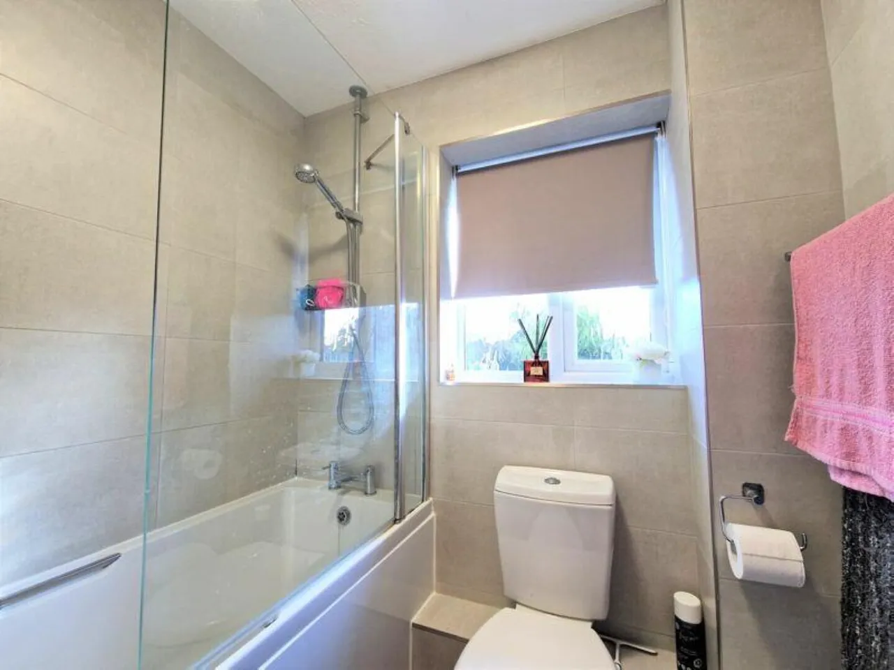 Frensham Close, Banbury, OX16, photo 3