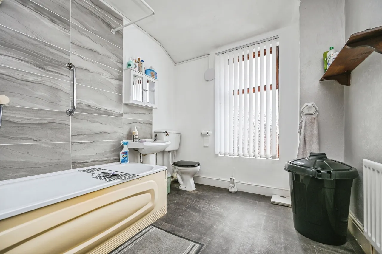 Thornycroft Road, Liverpool, L15, photo 11