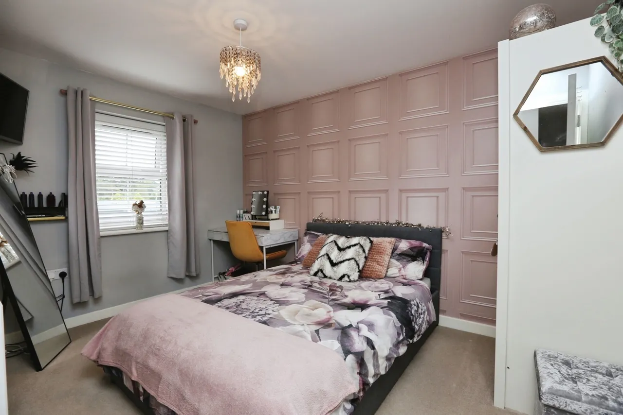 Gloucester Drive, Sarisbury Green, SO31, photo 10