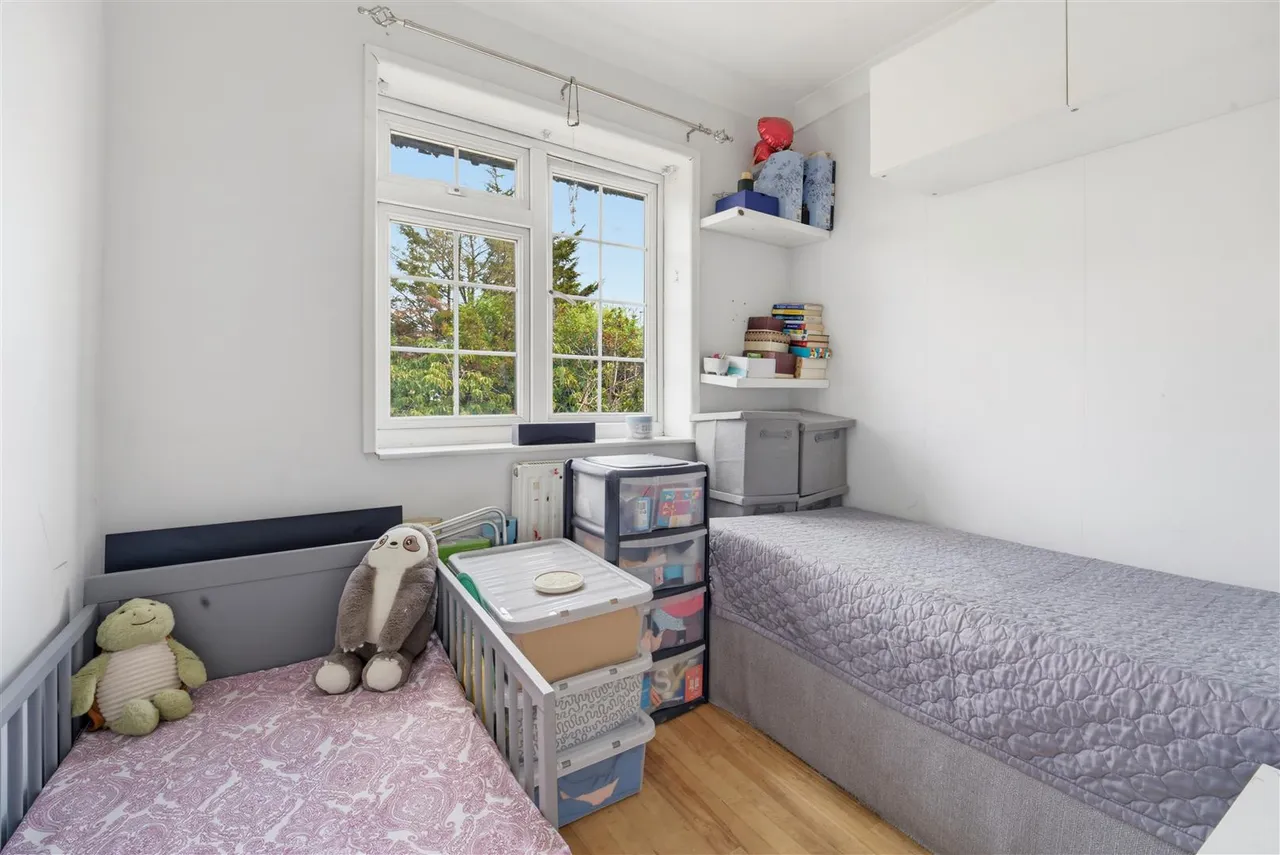 Upfield Road, Hanwell, photo 9