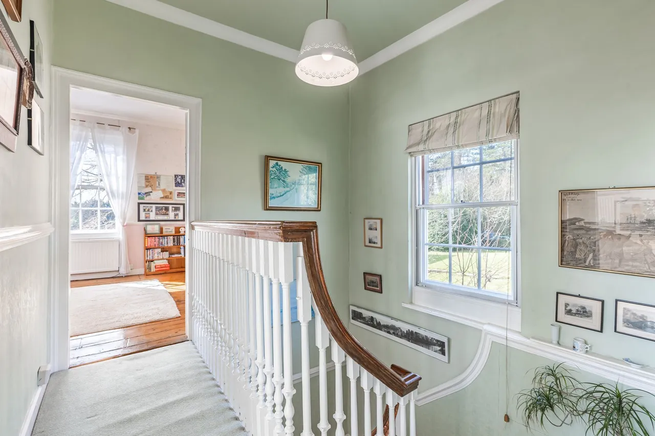 Handsome Four Bedroom Georgian Home i, photo 9