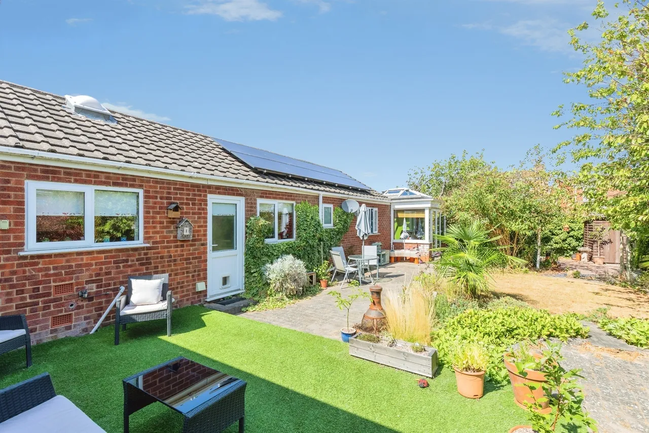 Hunt Close, Hampton Magna, CV35, photo 5