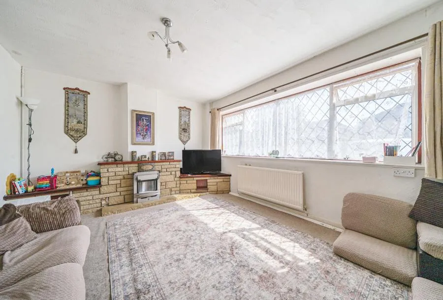 Brockworth Crescent, Frenchay Park, BS16, photo 2