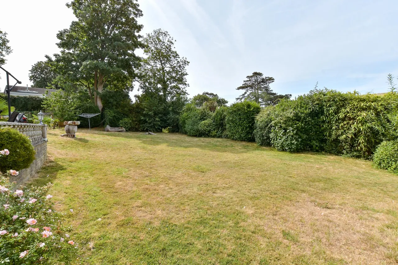 Wroxall, PO38, photo 16