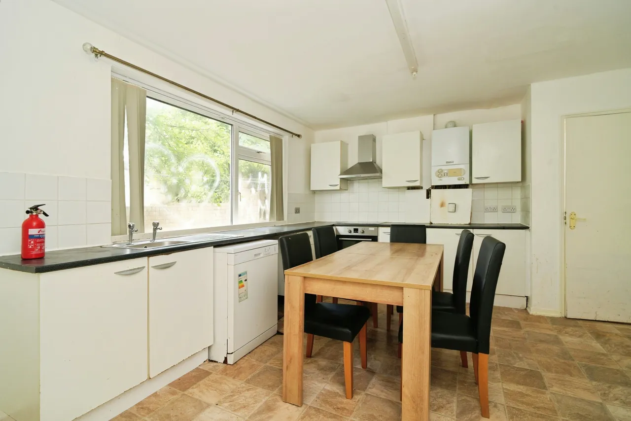Drinkwater Road, Manchester, photo 5