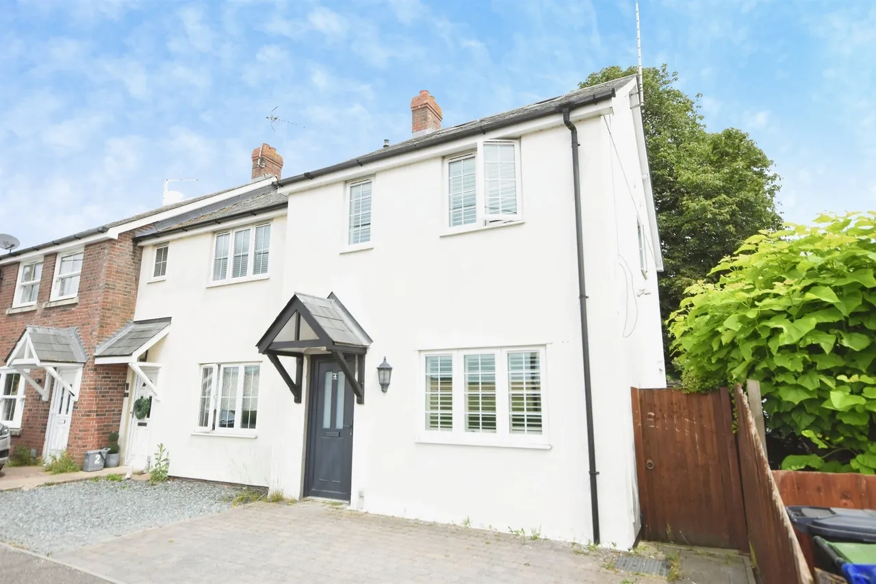 2 bed house for sale — Haverhill Road, Kedington, Haverhill