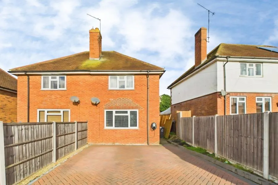 2 bed house for sale, Hartland Road, Reading, RG2