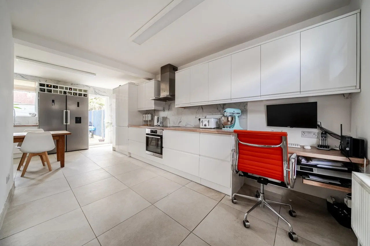 3 bed house for sale — Turpington Lane, BR2