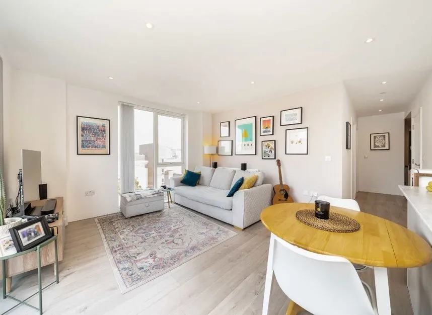 Lismore Boulevard, Colindale, NW9, photo 3