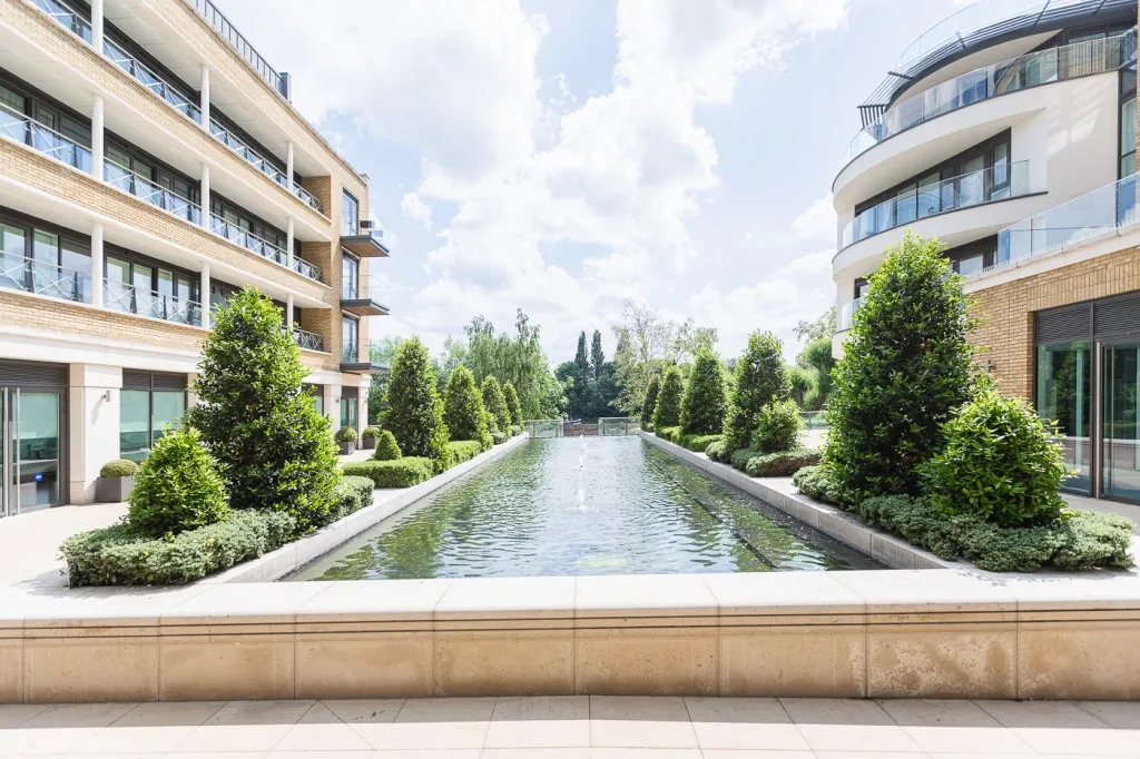 Kew Bridge Road, Brentford, TW8, photo 19
