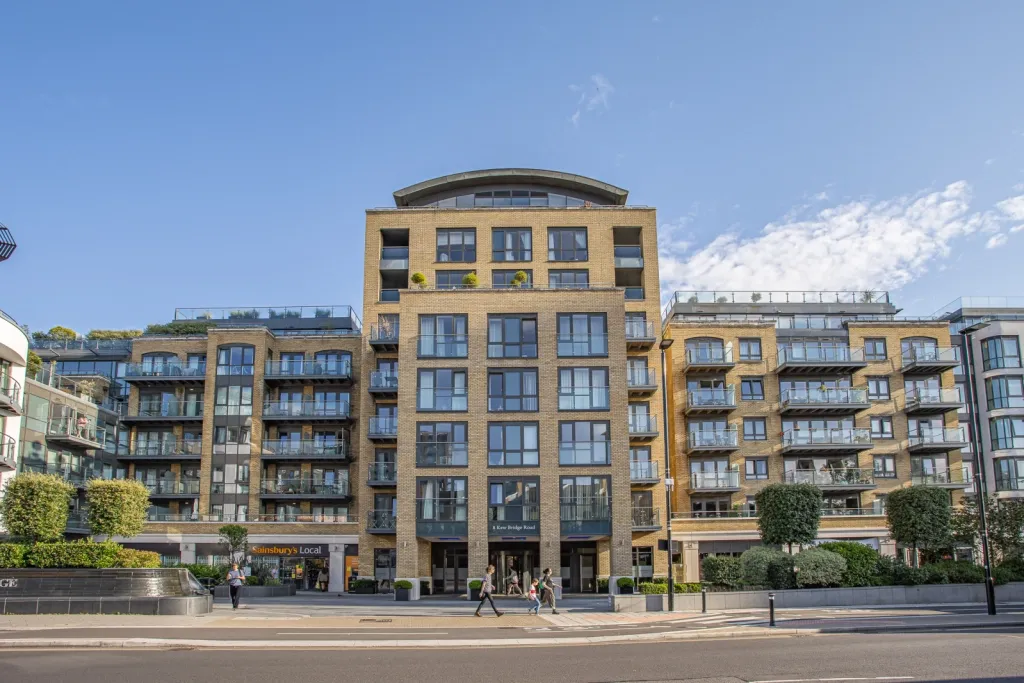 Kew Bridge Road, Brentford, TW8, photo 8