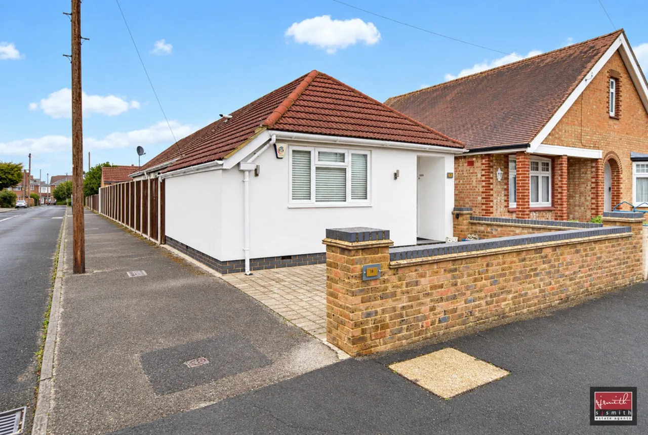 3 bed house for sale, Ferndale Road, Ashford