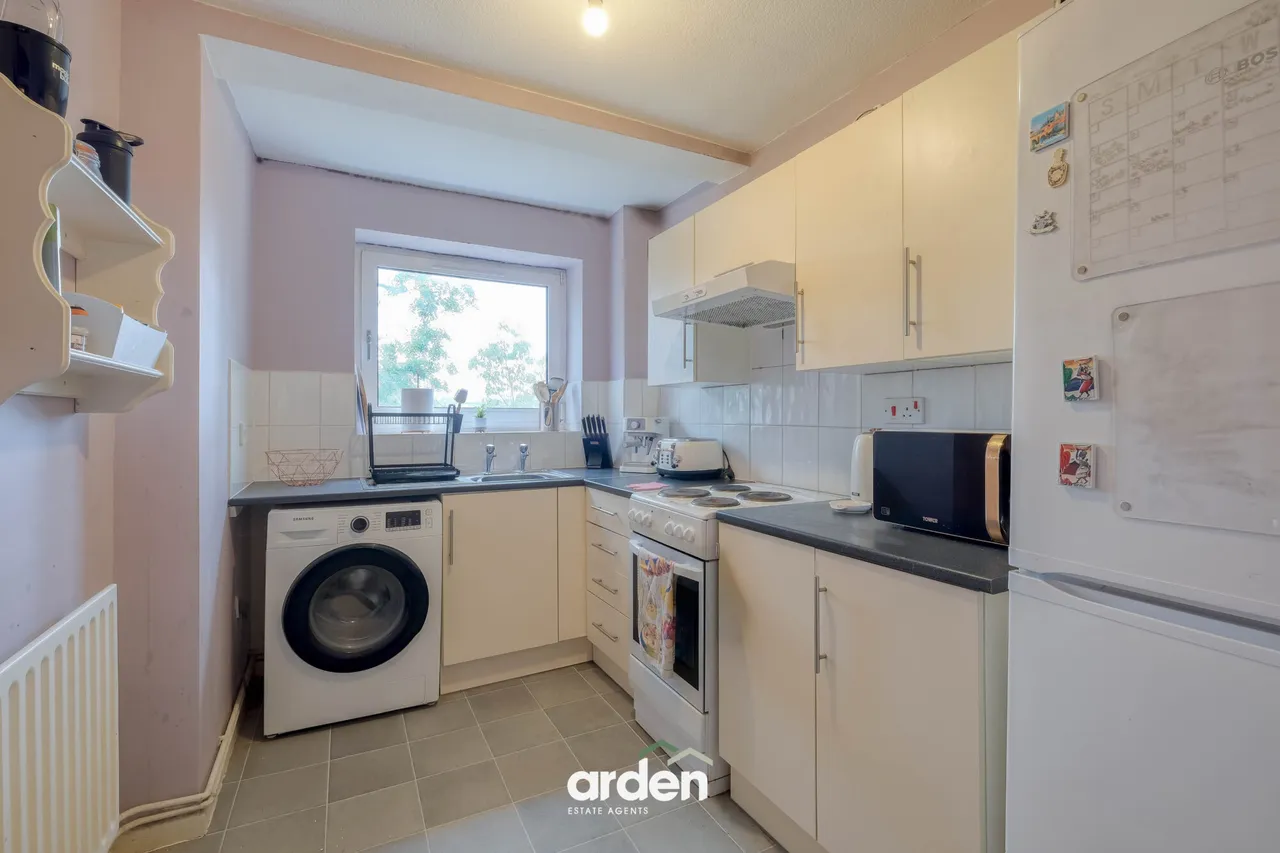 Longwood Road, Rednal, B45, photo 2