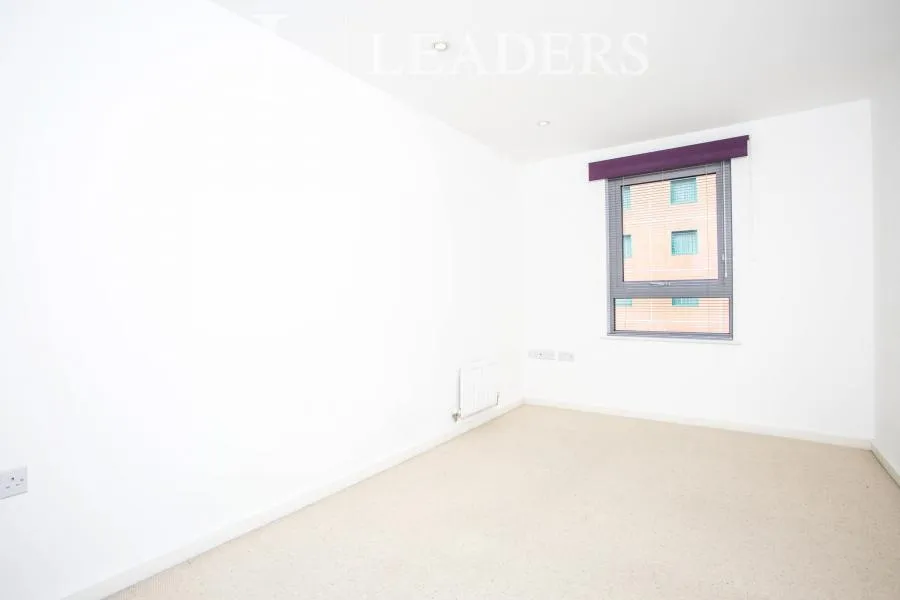 Church Street East, Woking, GU21, photo 9