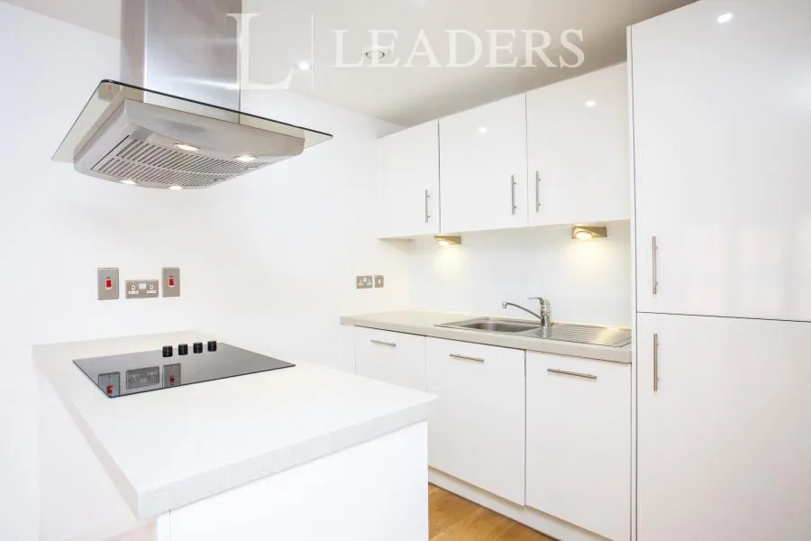 Church Street East, Woking, GU21, photo 6
