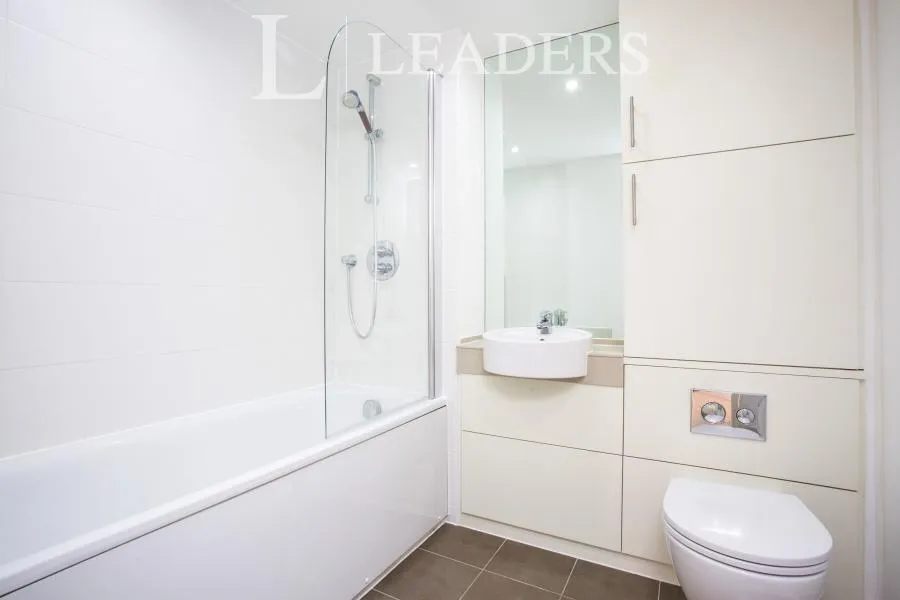Church Street East, Woking, GU21, photo 7