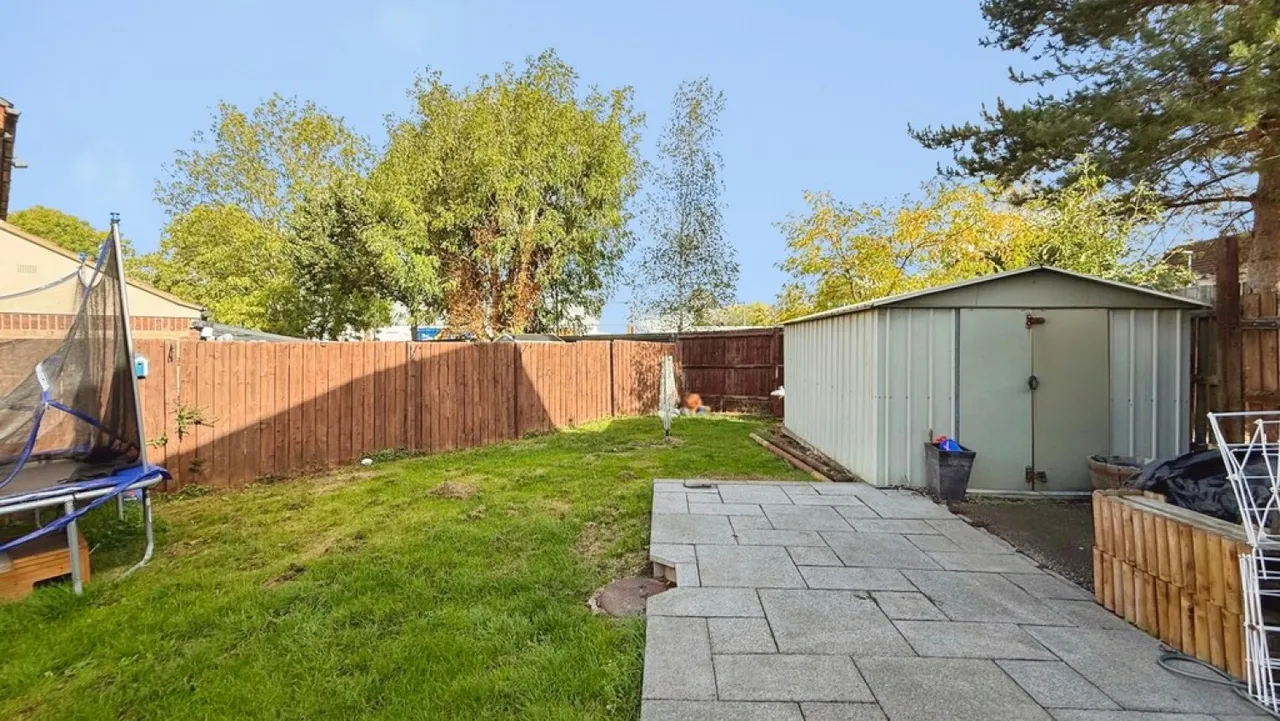 Kingfisher Drive, Westbury, BA13, photo 9