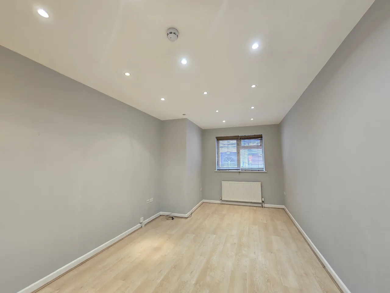 flat to rent — Finchley Road, Golders Green, NW11