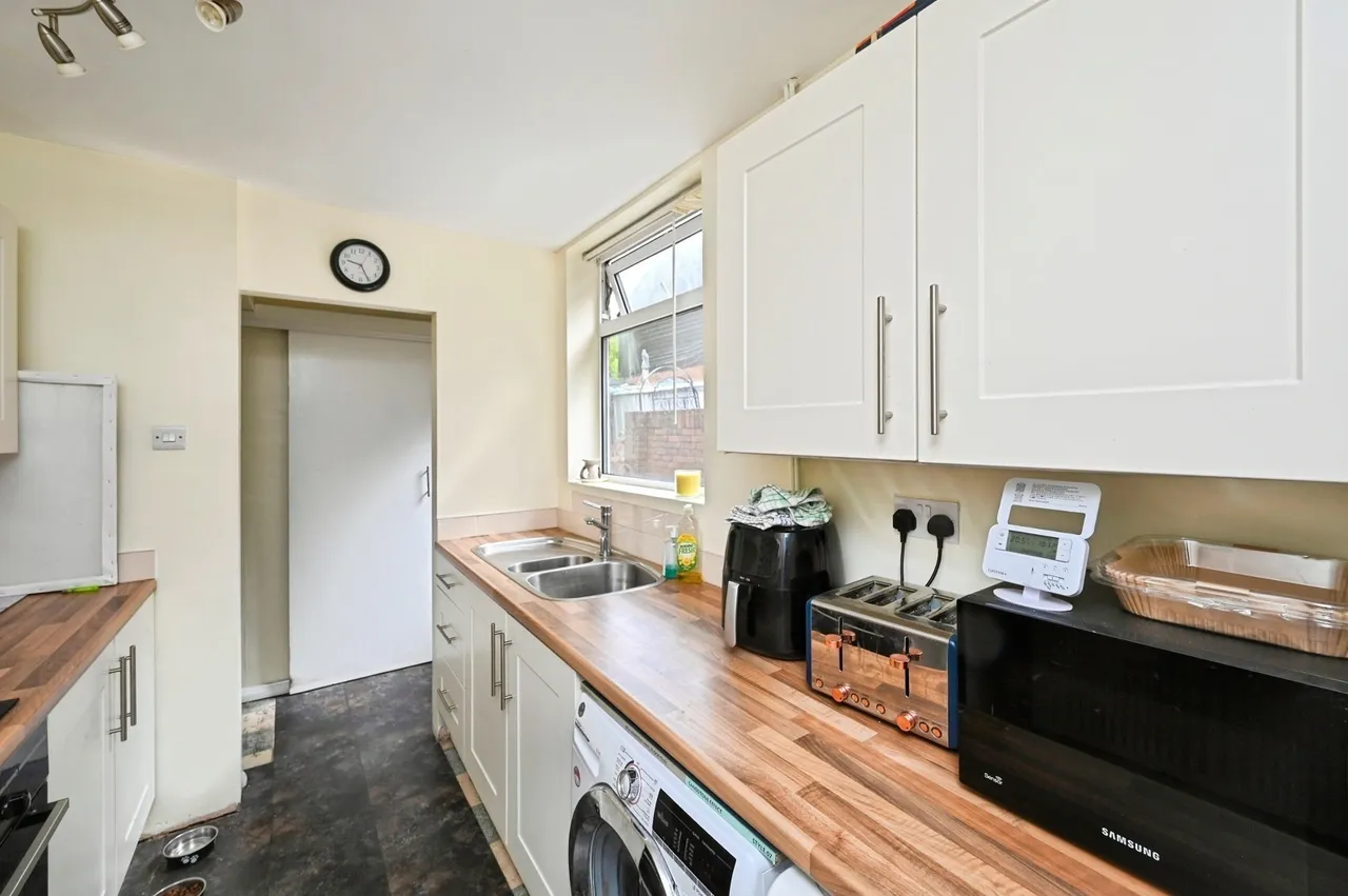 Forest Street, Kirkby-in-Ashfield, Nottingham, Nottinghamshire, NG17, photo 2
