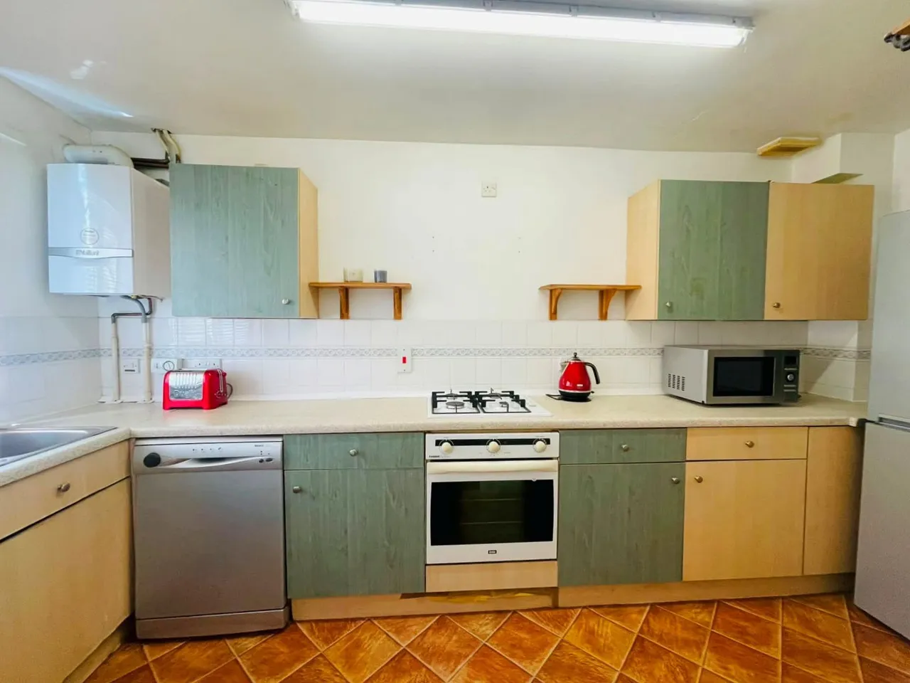 Costons Lane, Greenford, UB6, photo 11
