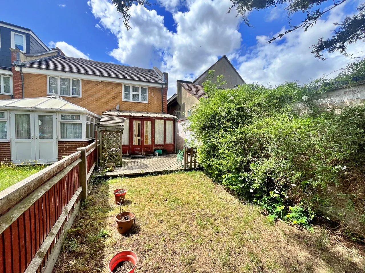 Costons Lane, Greenford, UB6, photo 3