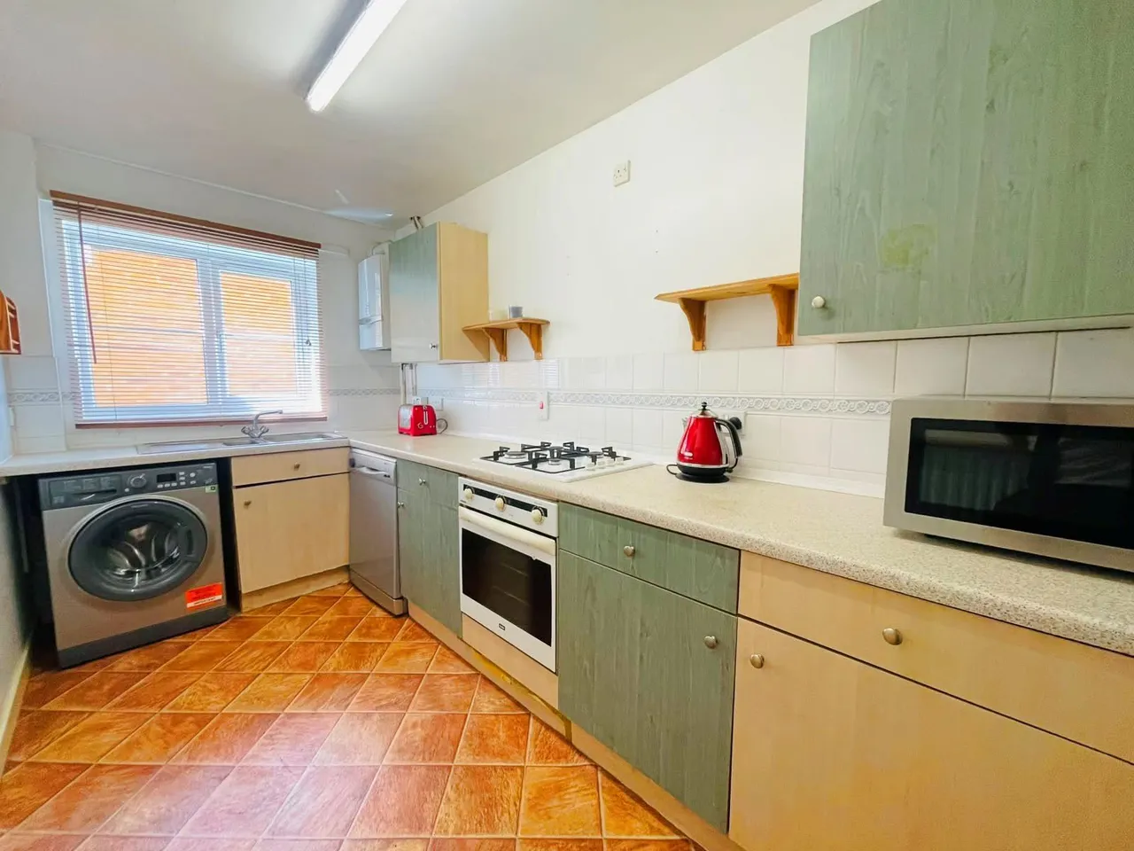 Costons Lane, Greenford, UB6, photo 7
