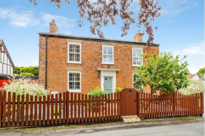 4 bed house for sale, Back Lane, Binbrook, LN8