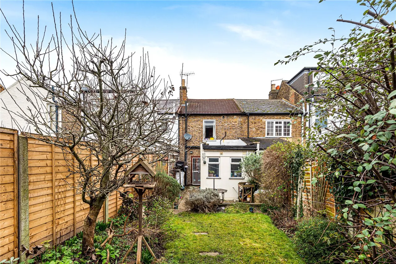 Priory Road, Hampton, TW12 2NS, photo 7