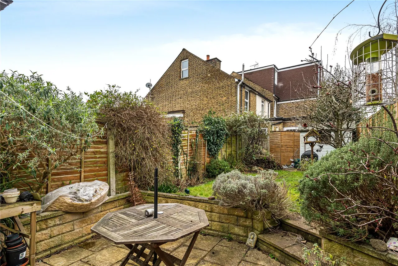 Priory Road, Hampton, TW12 2NS, photo 8