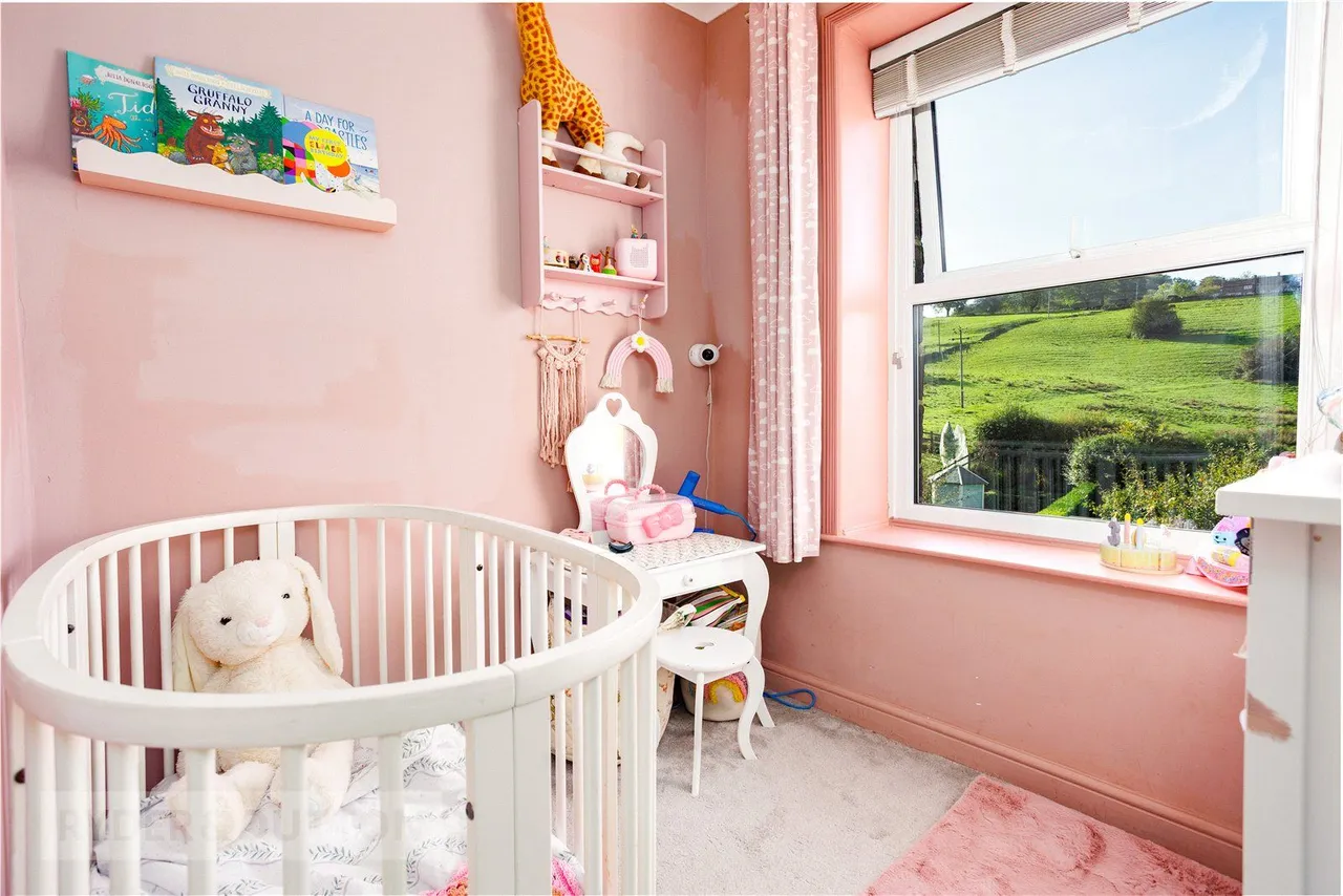 Platt Street, Padfield, SK13, photo 14