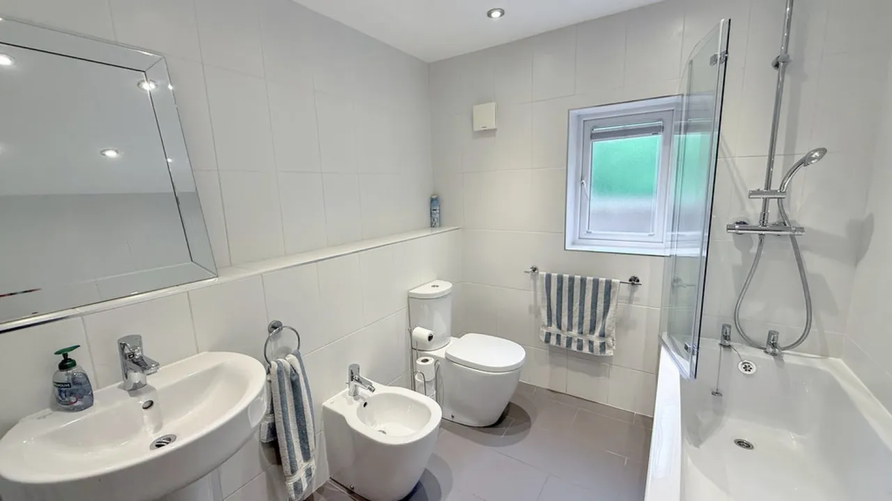 Fairwood Road, Dilton Marsh, photo 10