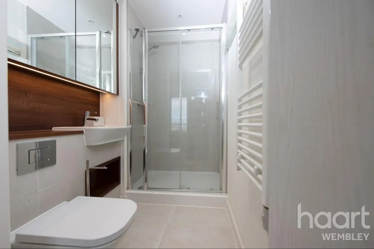 Hawfinch House, West Hendon Waterside, NW9, photo 4