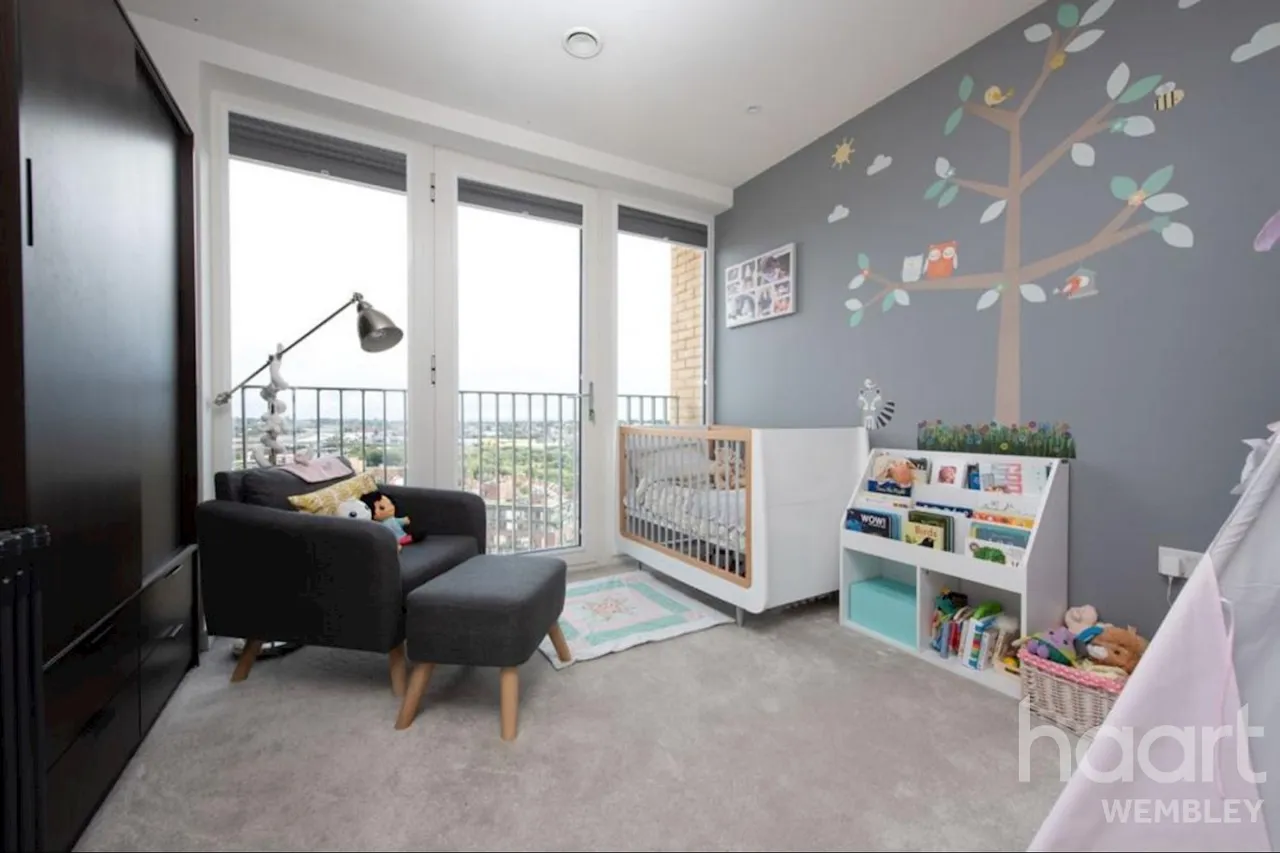 Hawfinch House, West Hendon Waterside, NW9, photo 8