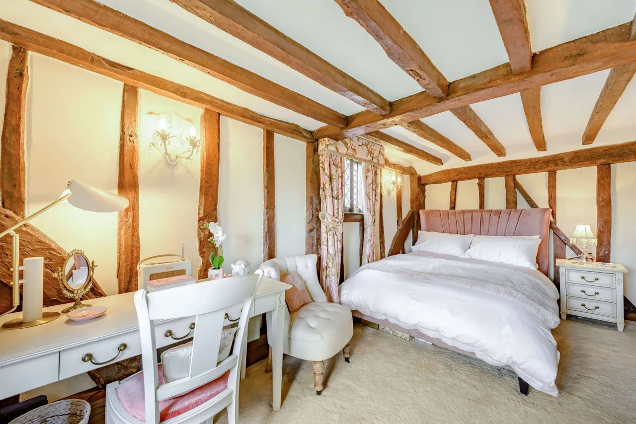 Ashes Lane, Hadlow, Tonbridge, TN11 0AN, photo 8