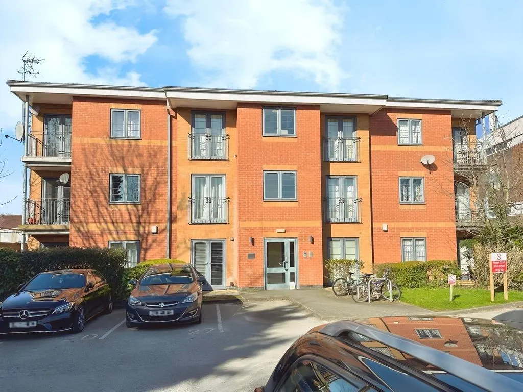 2 bed flat to rent, Liebig Court, Widnes, WA8
