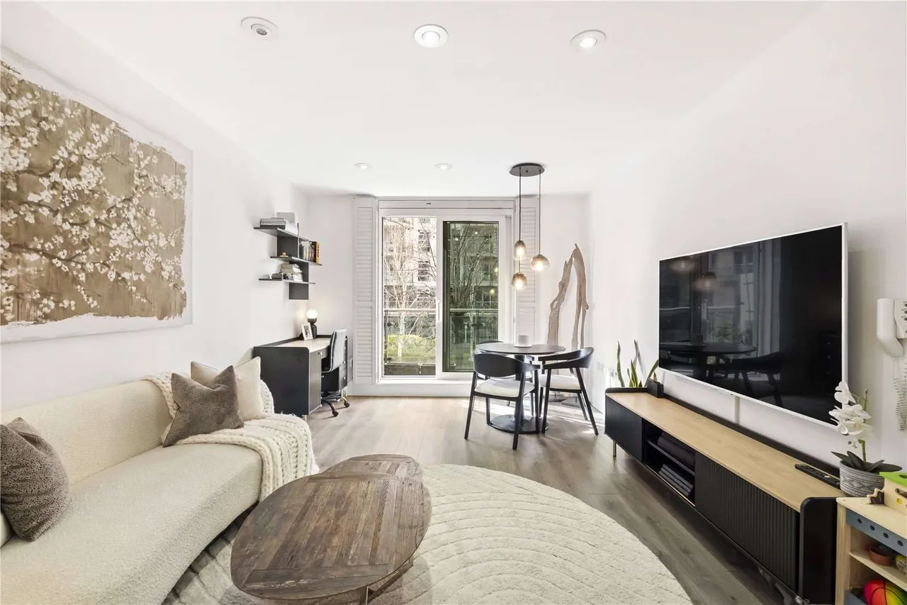 2 bed new development for sale — Ensign House, Juniper Drive, London, SW18 1TR