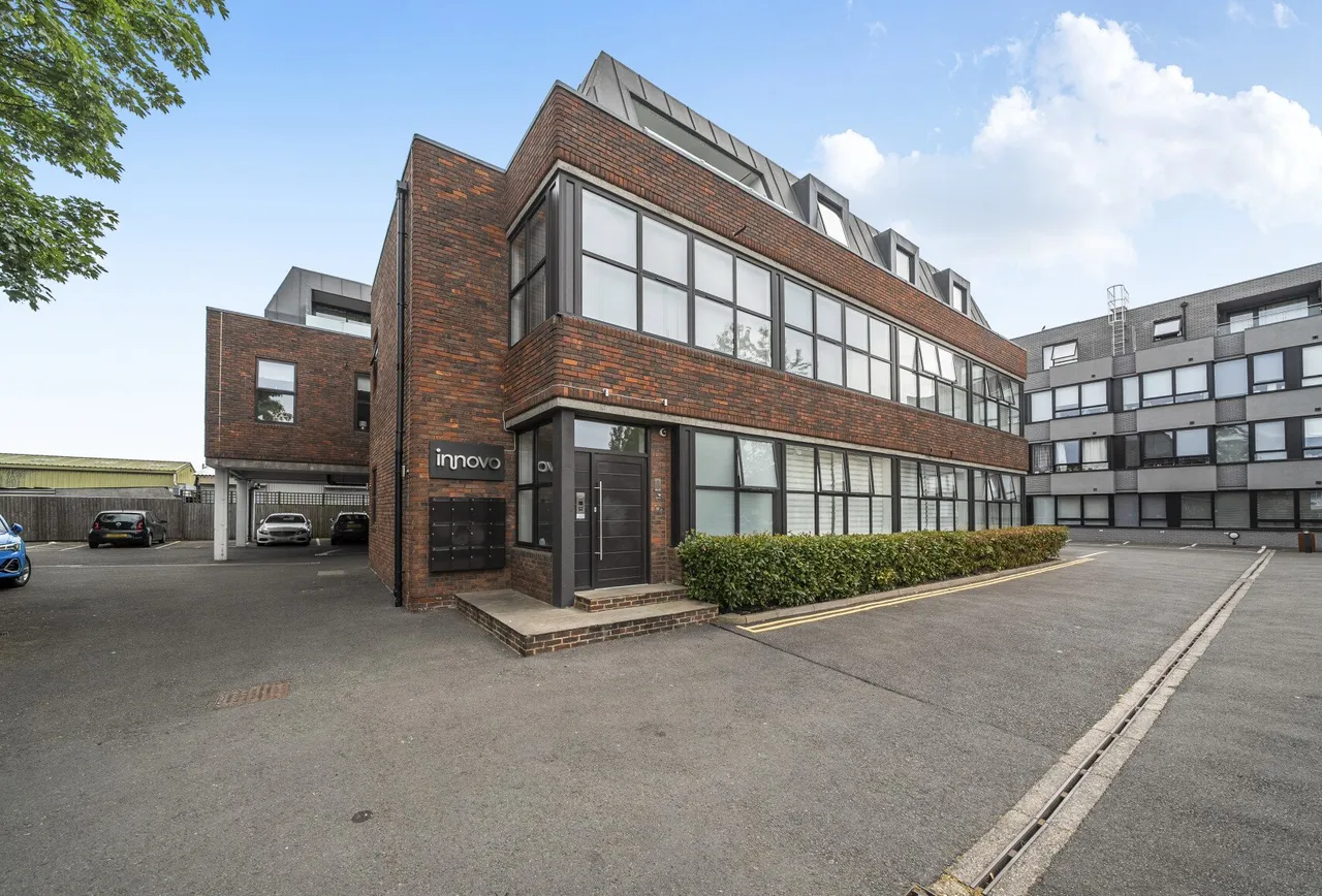 2 bed flat for sale — Elmcroft Road, Orpington, BR6 0FG