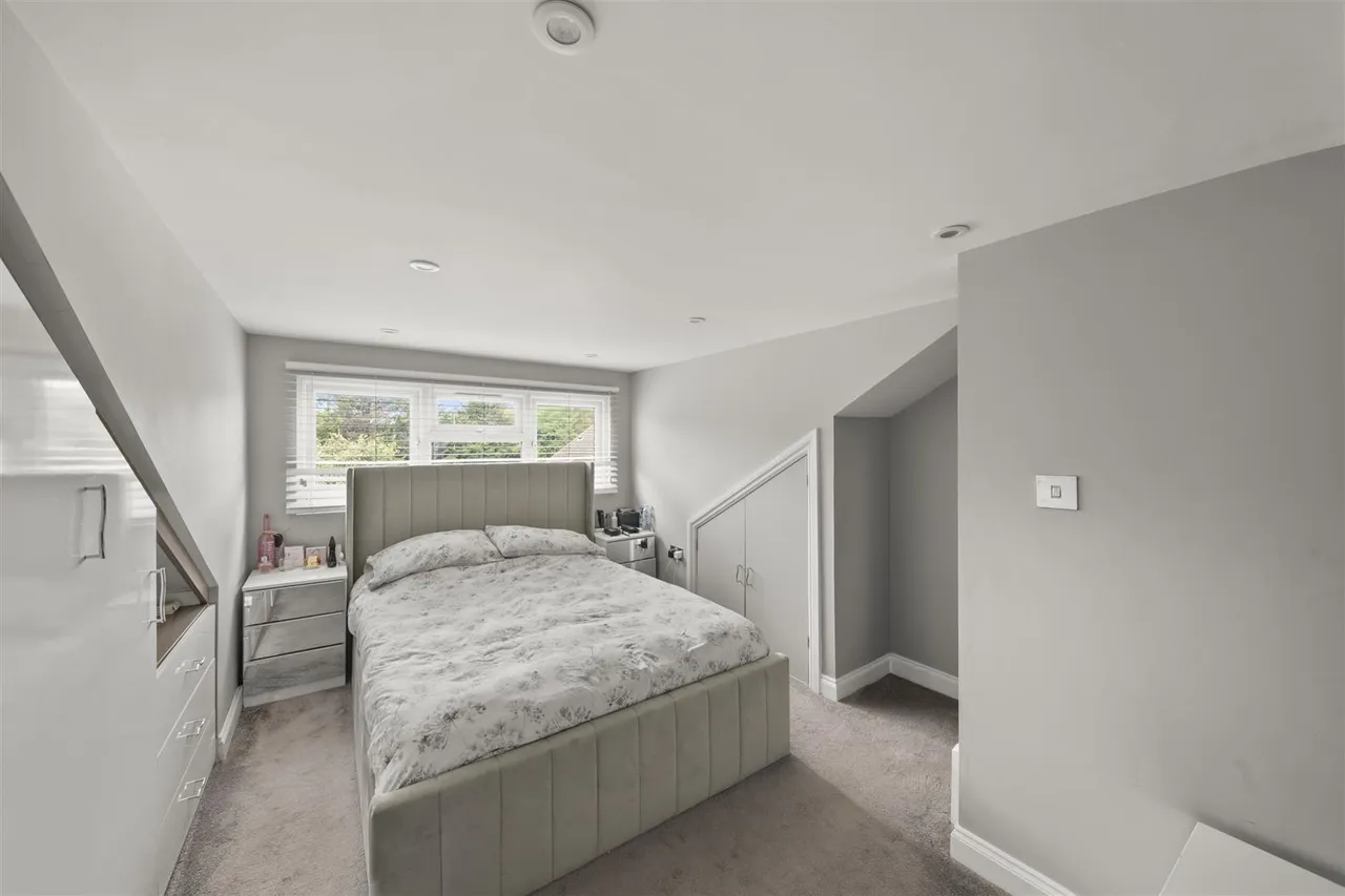 Triandra Way, Hayes, photo 6